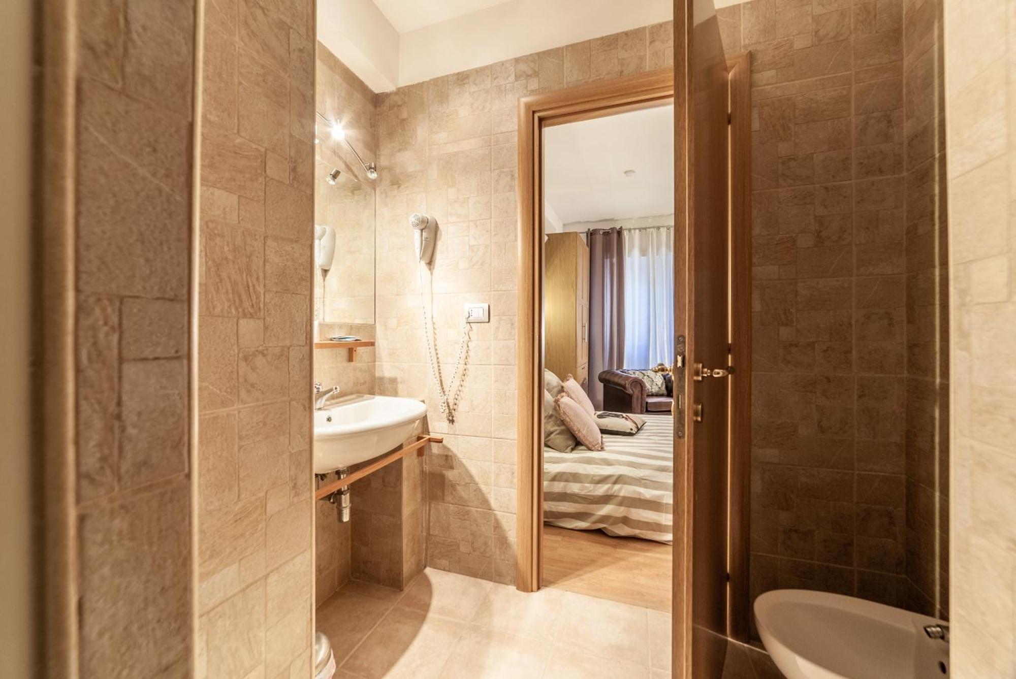 Ubaldi Luxury Rooms Rome Exterior photo